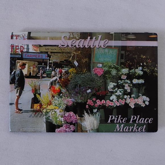 Seattle Pike Place Market Refrigerator Fridge Magnet Gift Shop Travel Souvenir - Picture 1 of 6